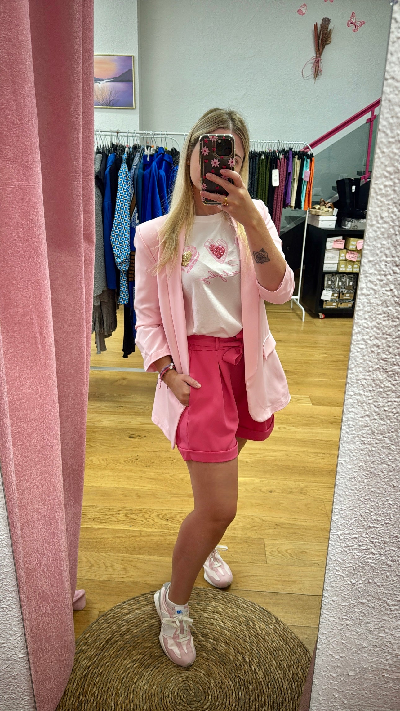 Americana rosa chicle