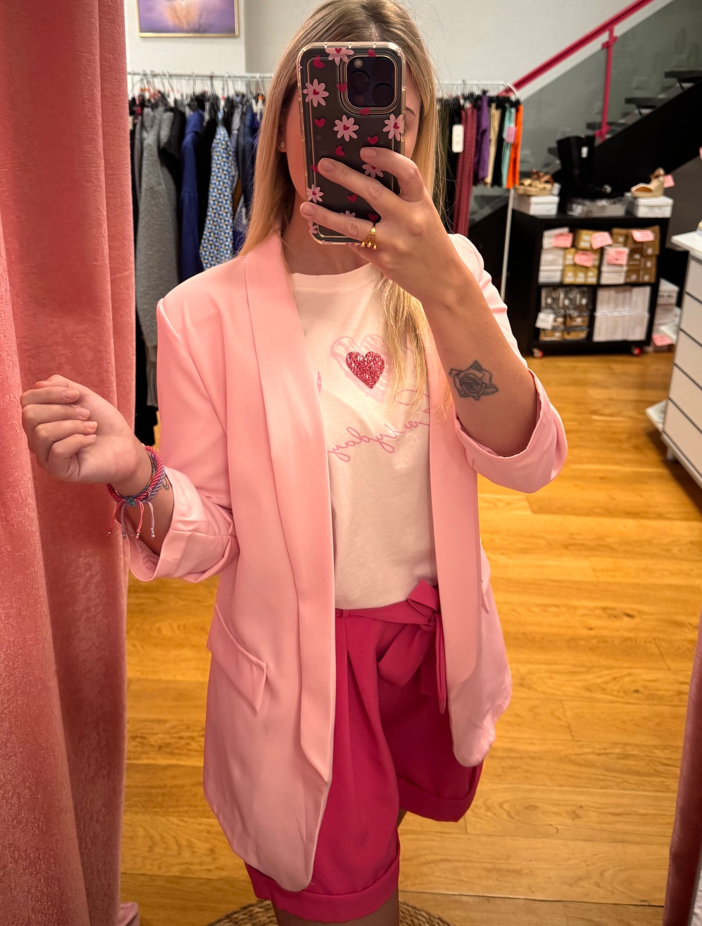 Americana rosa chicle