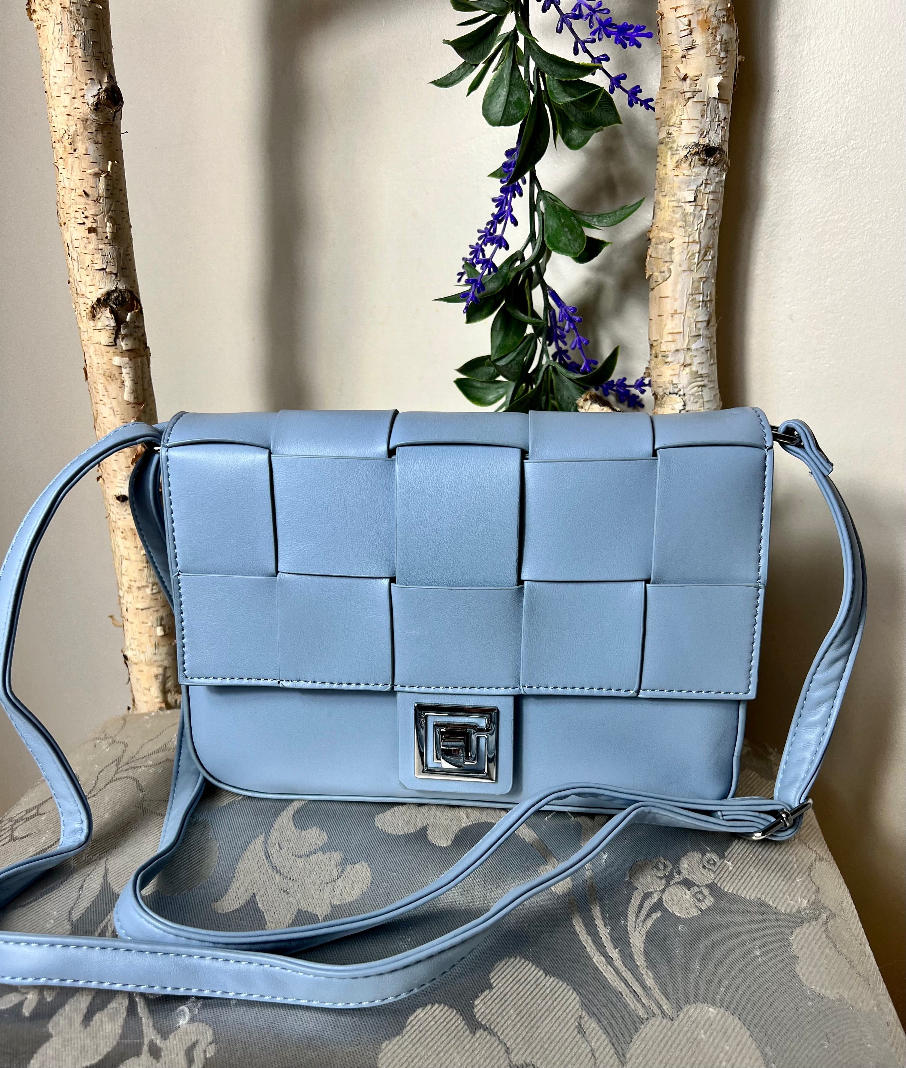Bolso bandolera azul cielo Louis Vuitton – FOOTZONESPAIN