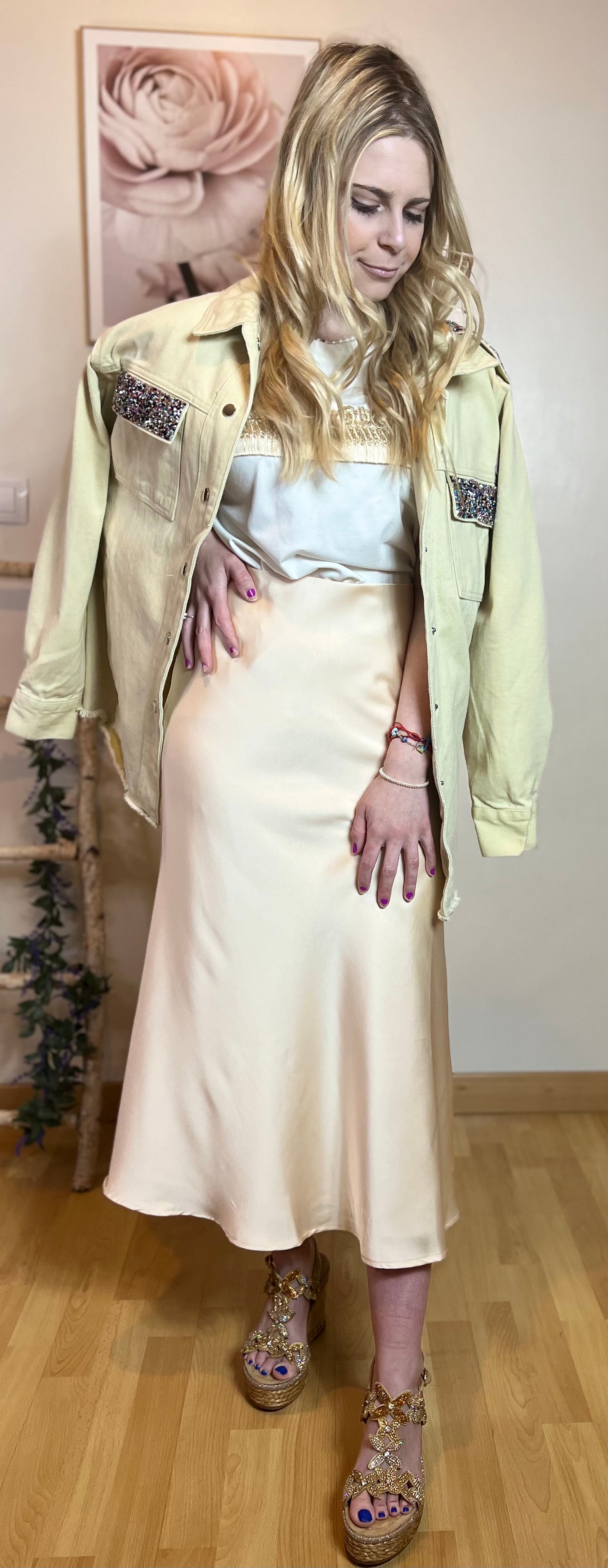 Falda Satinada Beige