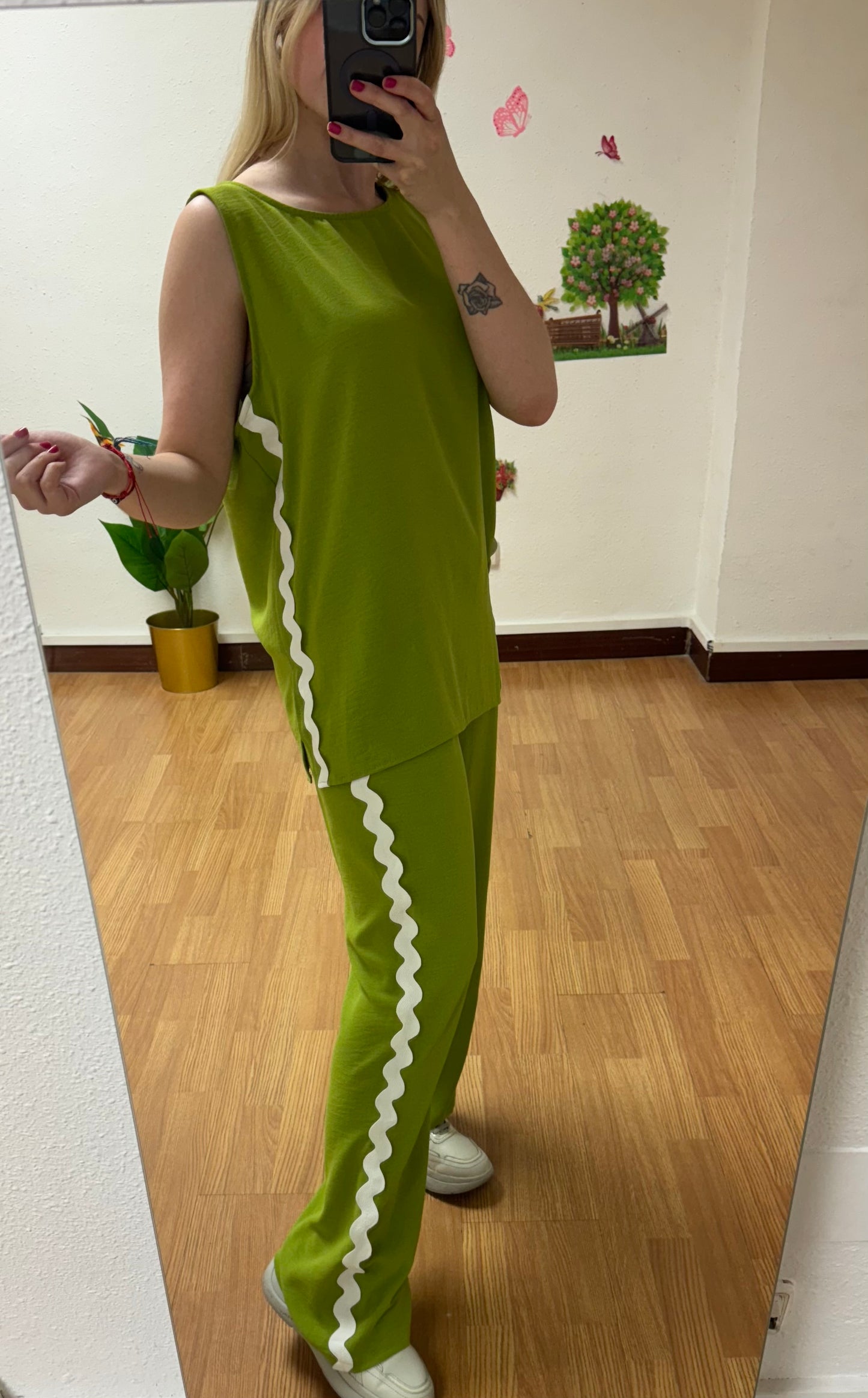 Pantalón verde kiwi