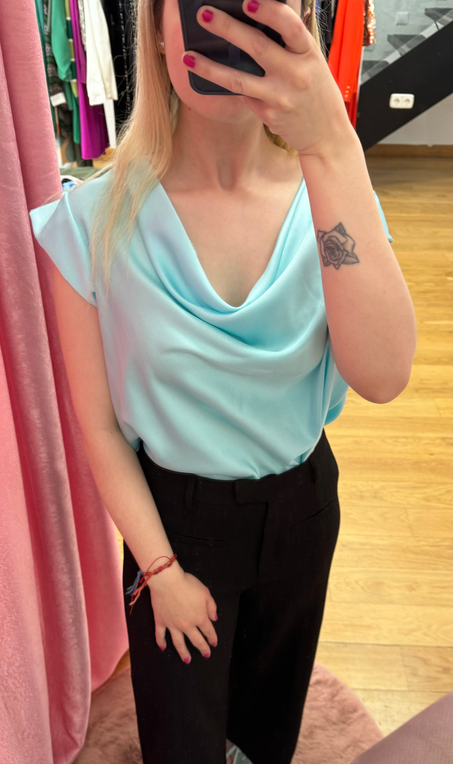 Blusa cuello redondo