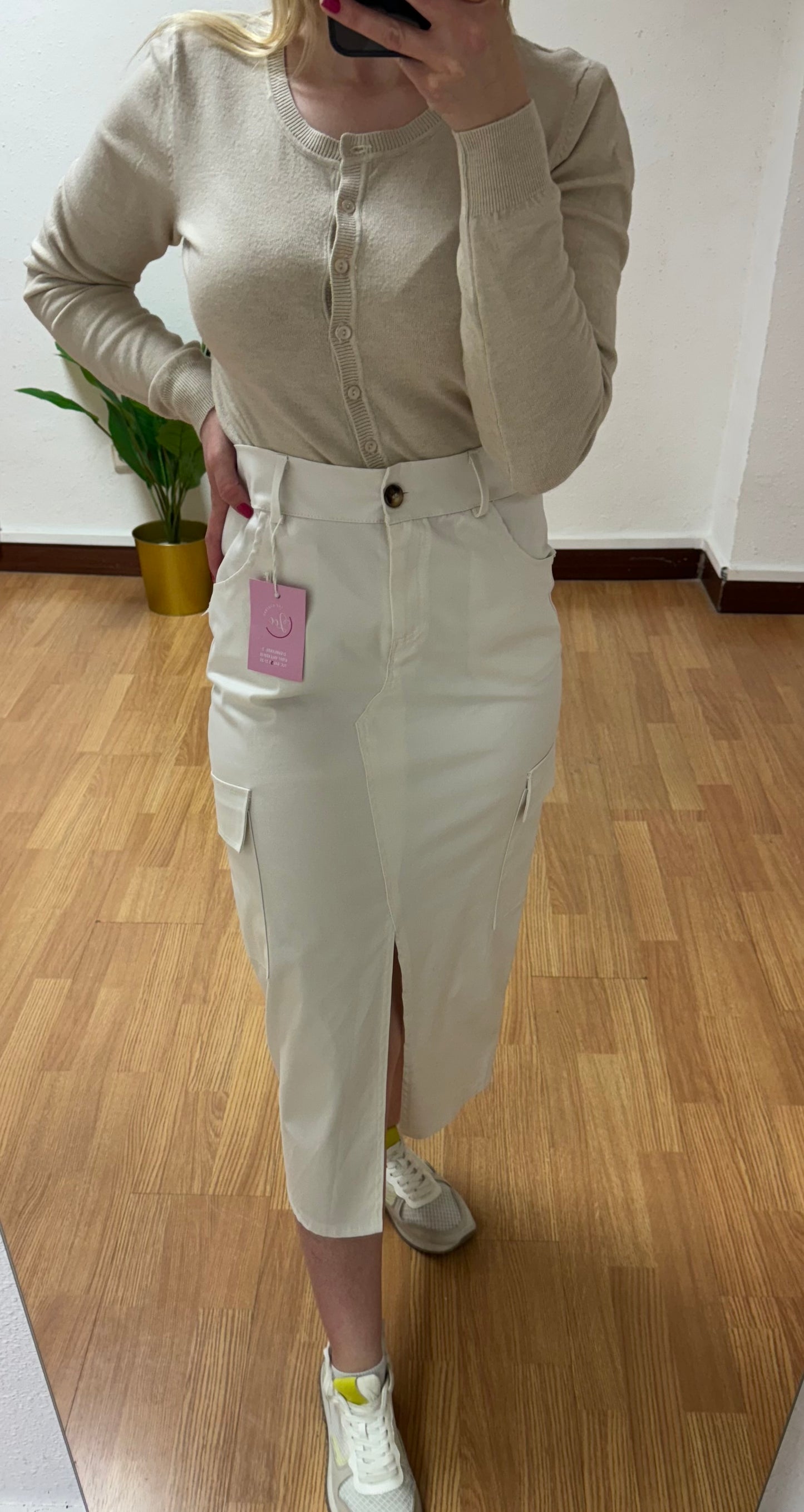 Falda tubo beige