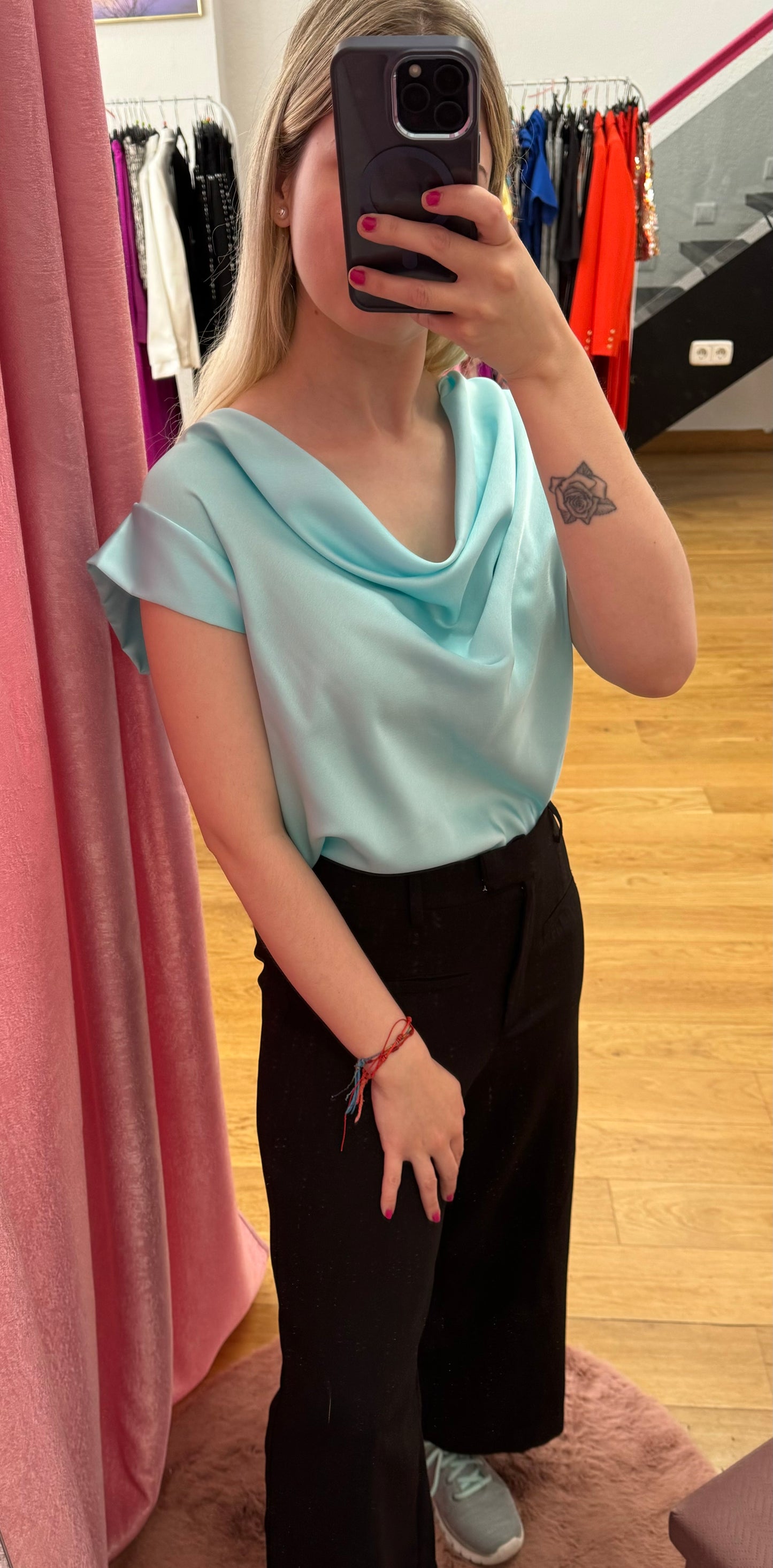 Blusa cuello redondo