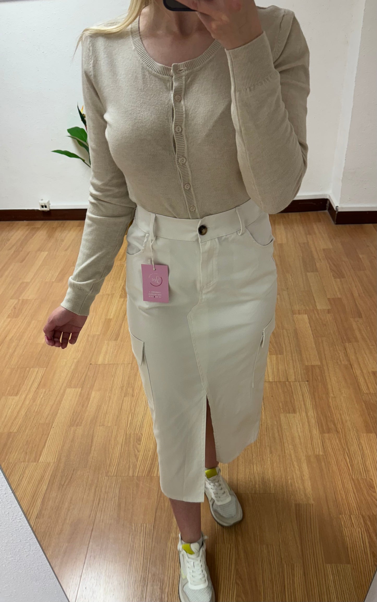 Falda tubo beige
